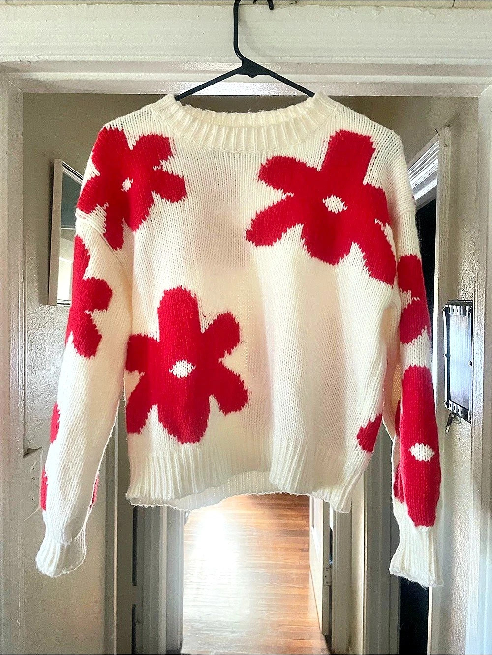 Floral Crewneck Sweater in White & Red Like New
